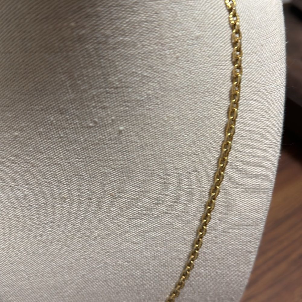 Crown Trifari Necklace with Multi Scroll Textured Gold Tone Pendant. 1960’s. - Picture 7 of 7